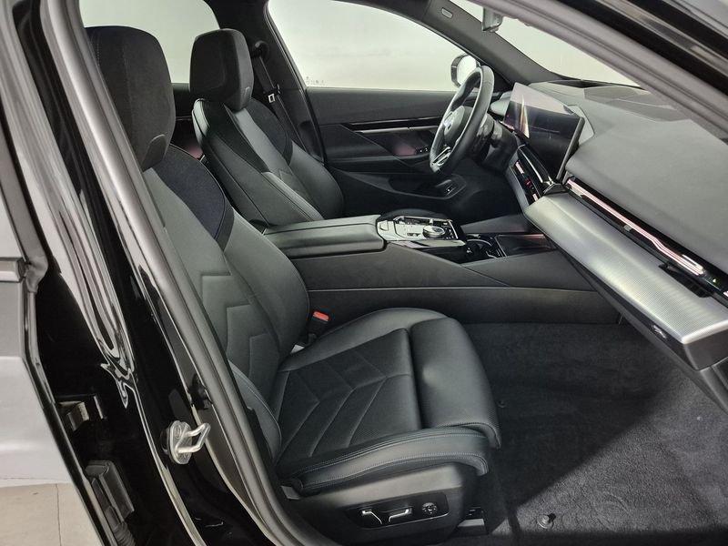 BMW Serie 5 Serie 5 G61 Touring 520d Touring 48V xdrive MSport Pro auto