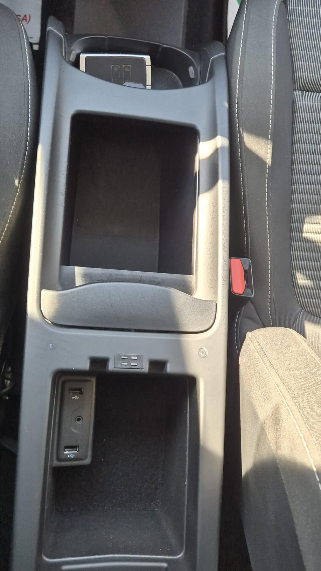 Renault Grand Scenic TCe 140 CV EDC FAP Intens