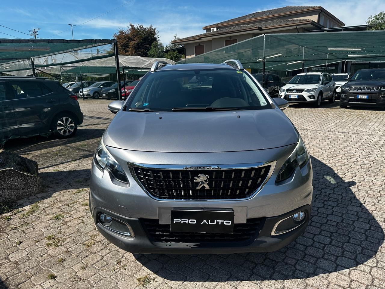 Peugeot 2008 BlueHDi 100 S&S Black Matt