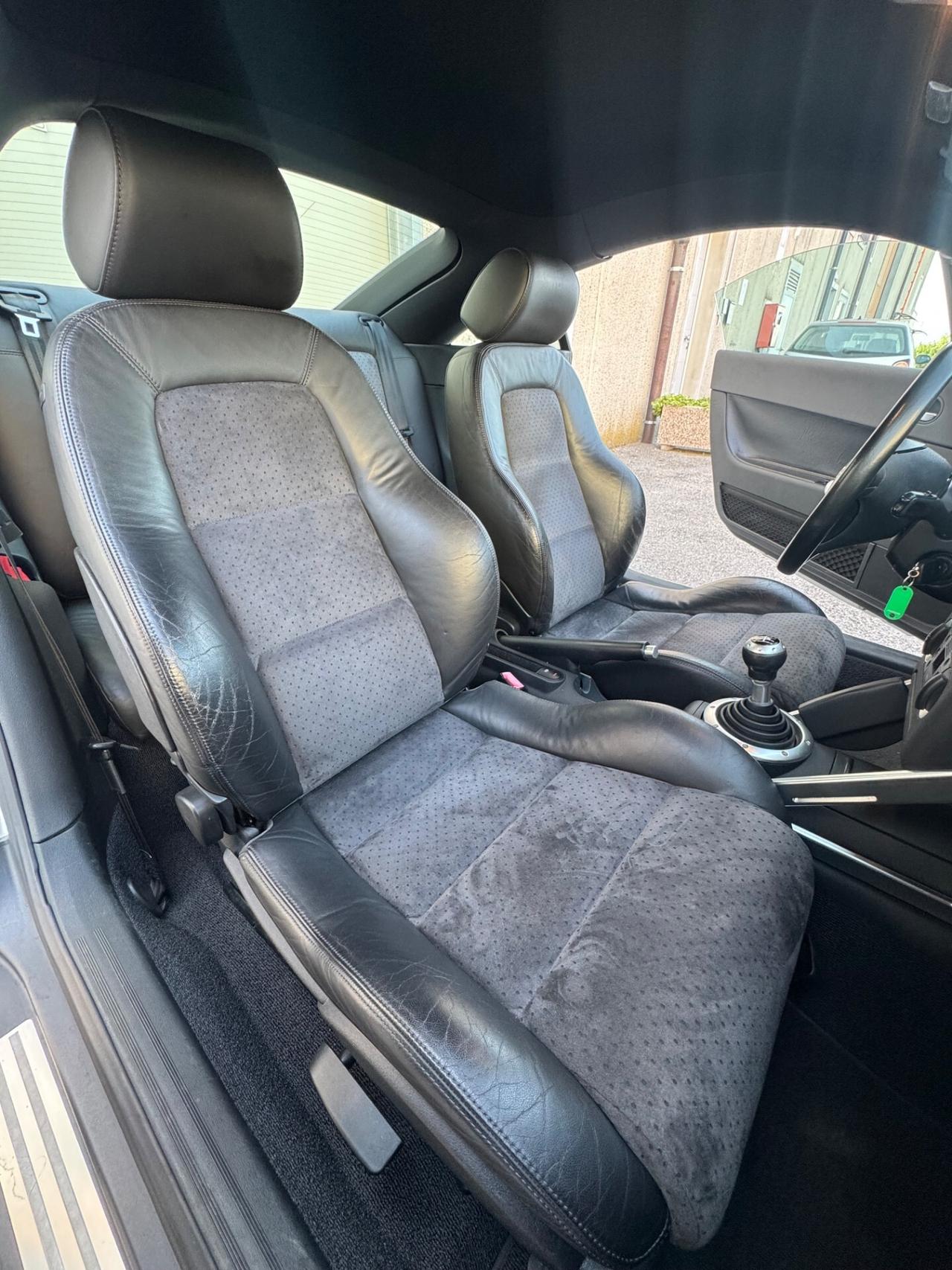 Audi TT Coupé 1.8 225 CV quattro