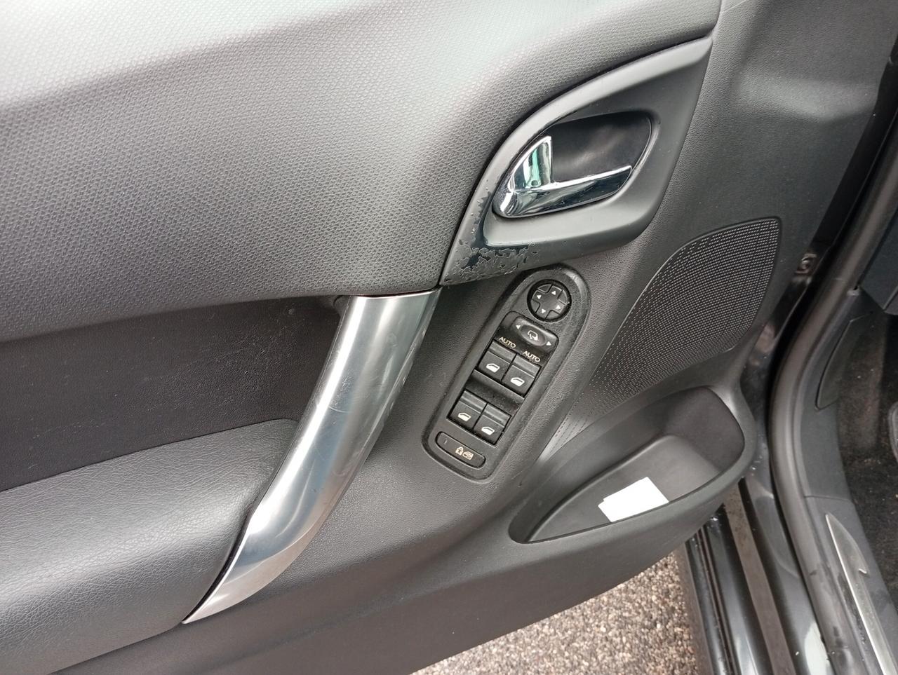 Citroen C3 1.6 VTi 120 Exclusive Style BENZINA/GPL