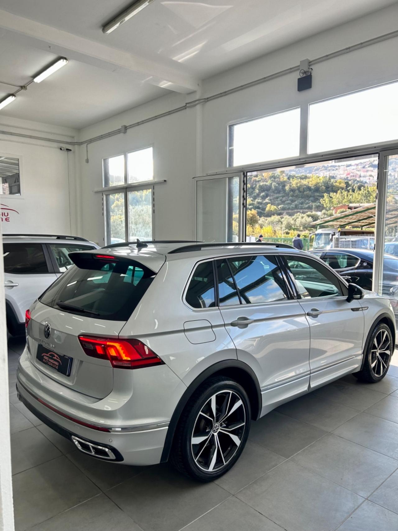 VW Tiguan 2.0 150 CV DSG R-Line FINANZIABILE
