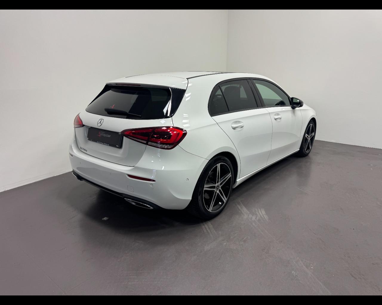 Mercedes-Benz A 180D PREMIUM AUTO