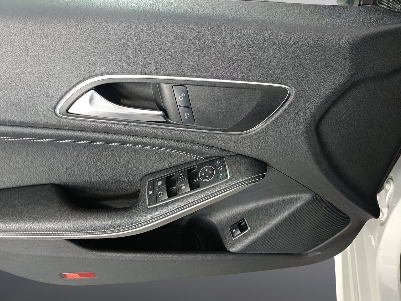 Mercedes-Benz Classe CLA (C/X117) - MERCEDES CLA 200 d S.W. Automatic Sport