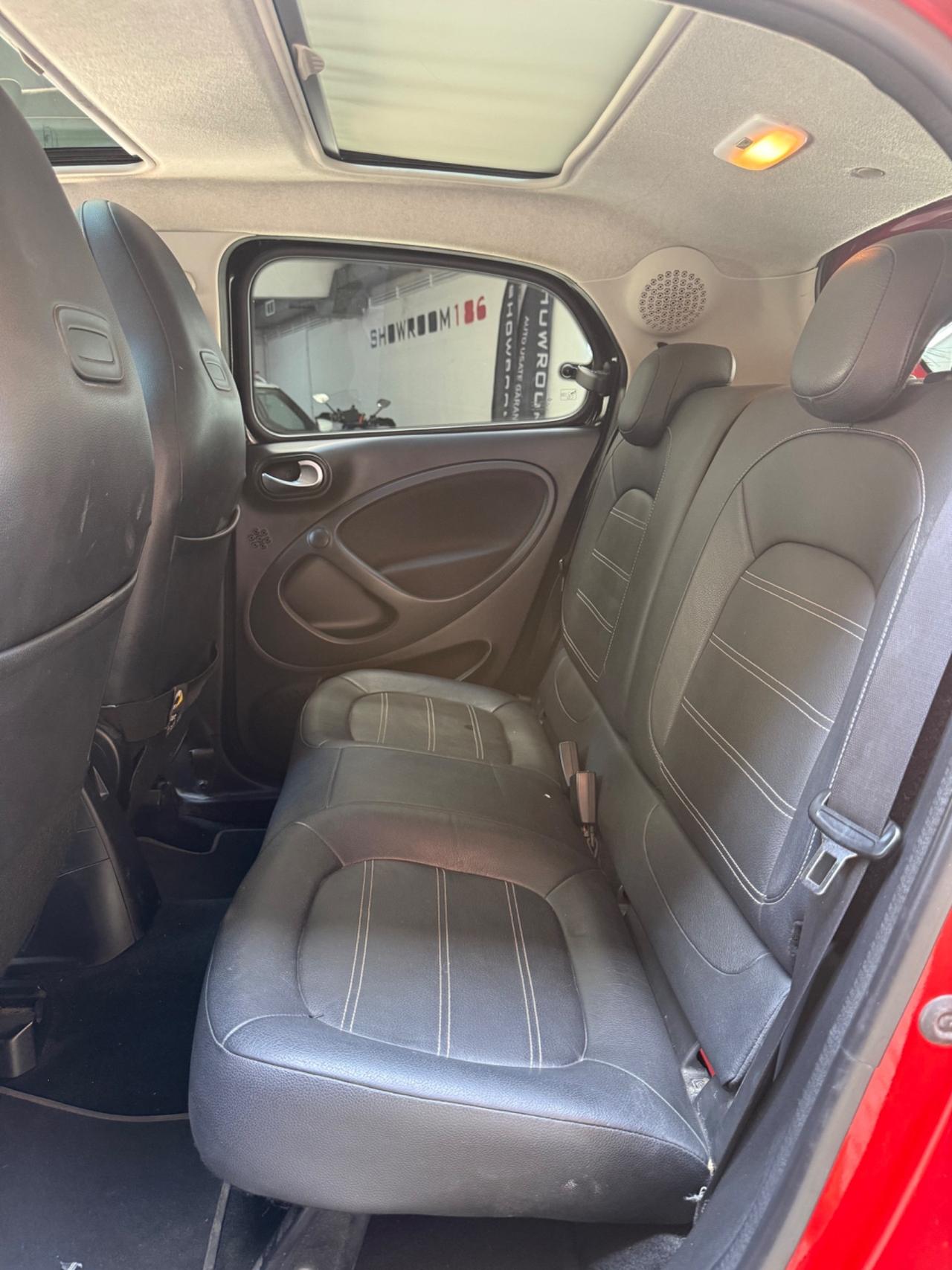Smart ForFour 90 0.9 Turbo Brabus Style