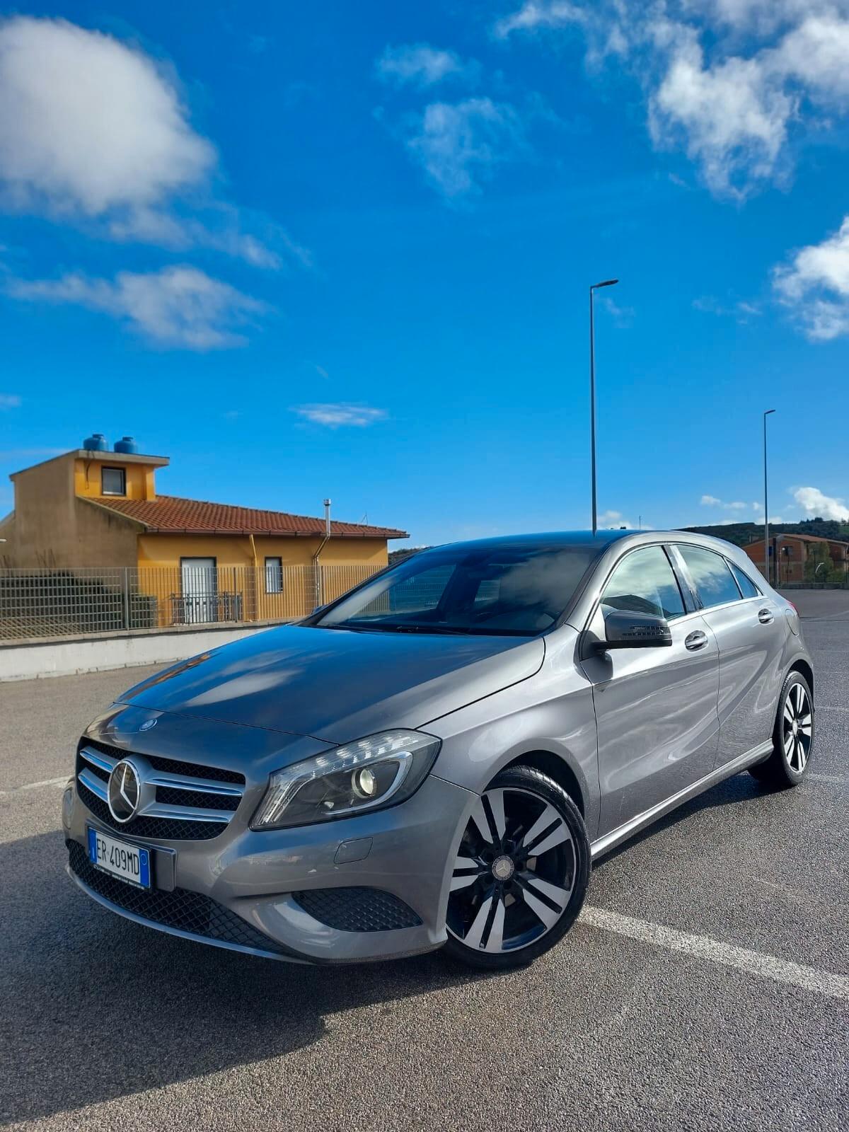 Mercedes-benz A 200 A 200 CDI Automatic Premium