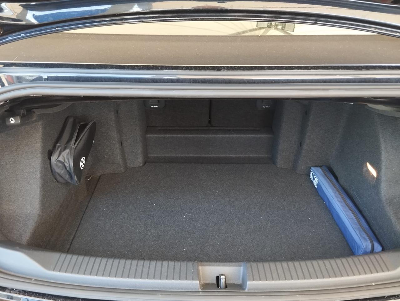 VOLKSWAGEN T-Roc - T-Roc Cabriolet 1.5 tsi Style