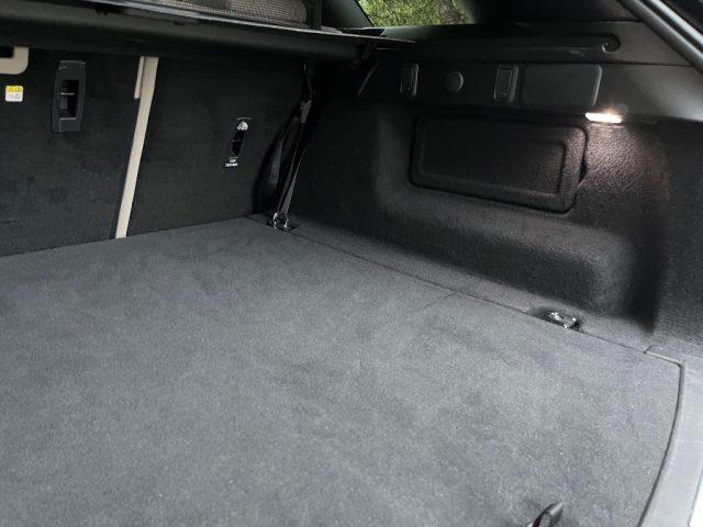 LAND ROVER Range Rover Velar 3.0D I6 4DW 300CV R-DYNAMIC HSE GANCIO TRAINO ELET