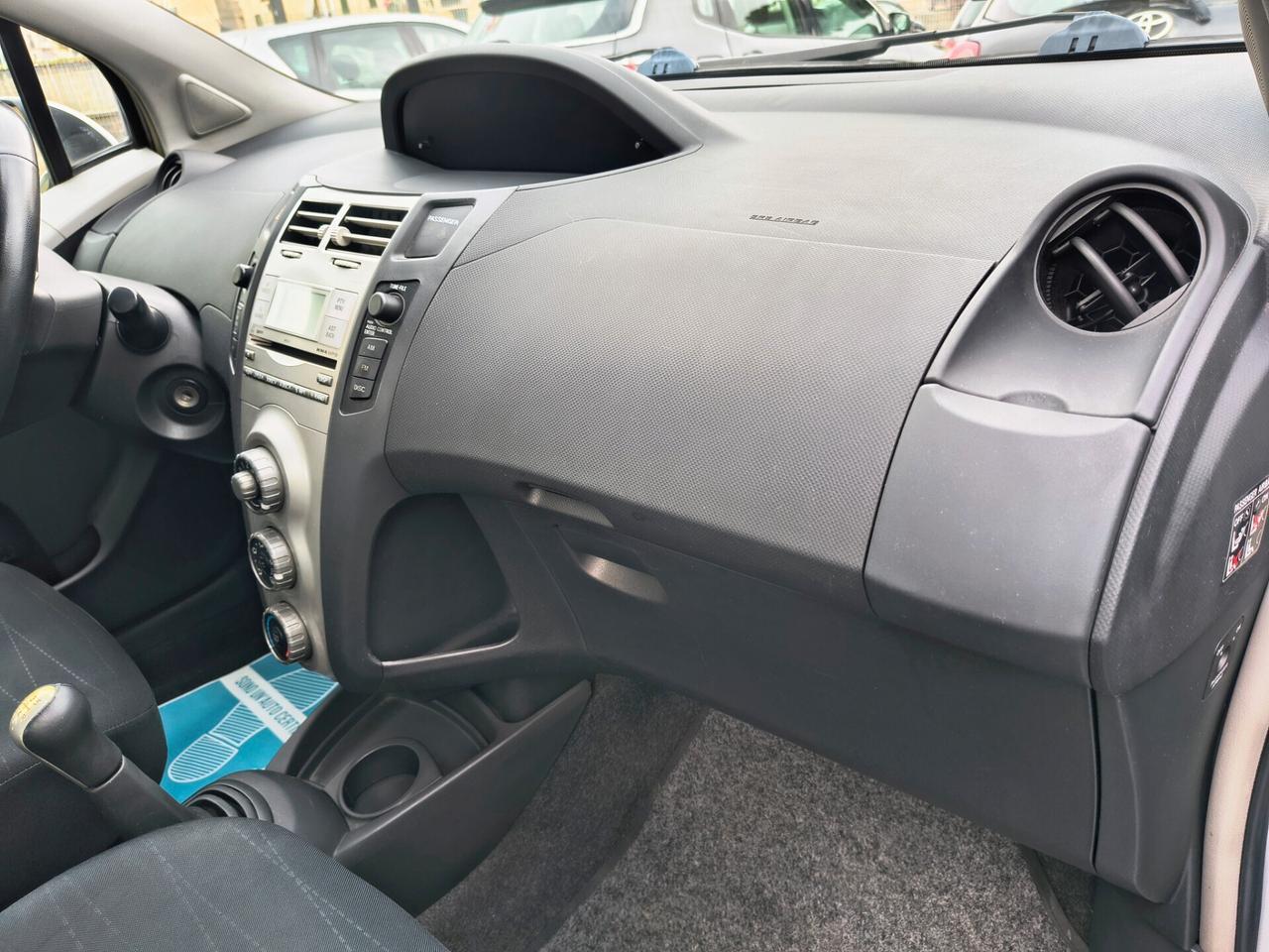 TOYOTA YARIS SOLI 100.000 KM 1.4 DIESEL UNICOPROPRIETARIO