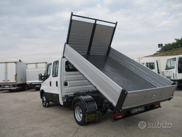 Iveco Daily 35C13 2.3 130CV E5 7POSTI DOP CAB RIBA