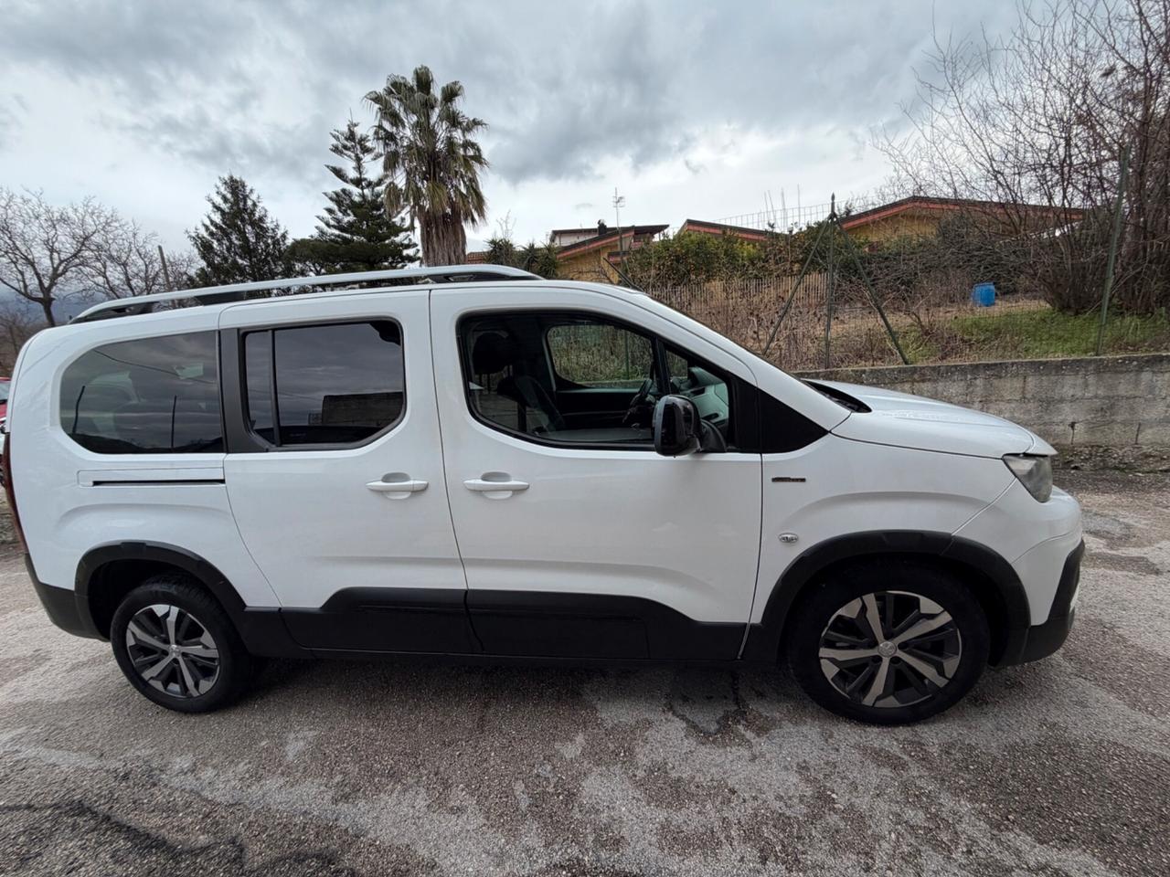 Peugeot Rifter BlueHDi 130 S&S GT Line Long 7 POSTI