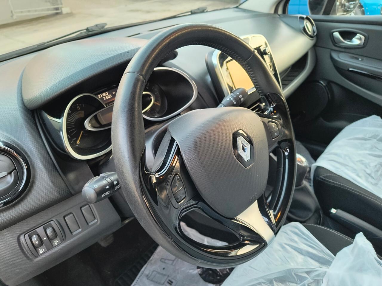 Renault Clio Sporter 1.5 dCi 8V 75CV Costume National