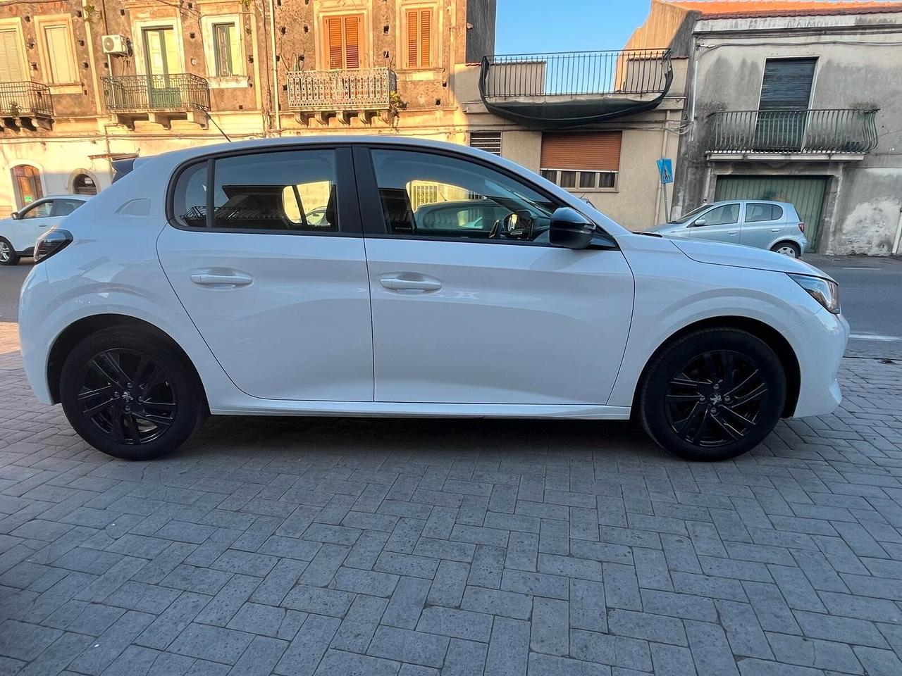 Peugeot 208 PureTech 100 5 porte Active Pack X NEOPATENTATI