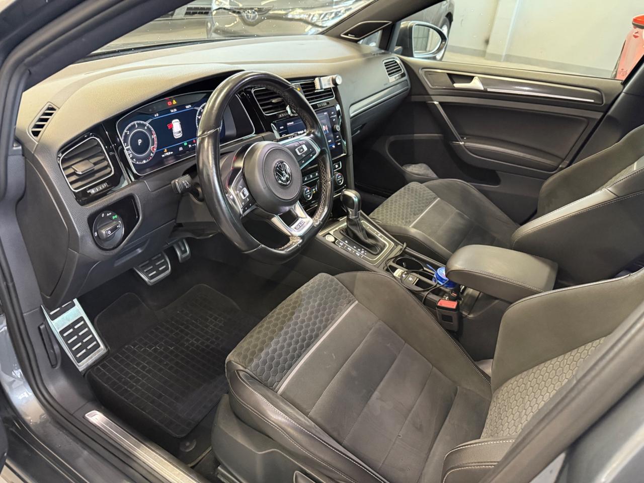 Volkswagen Golf GTD 2.0 TDI DSG 2018 184cv