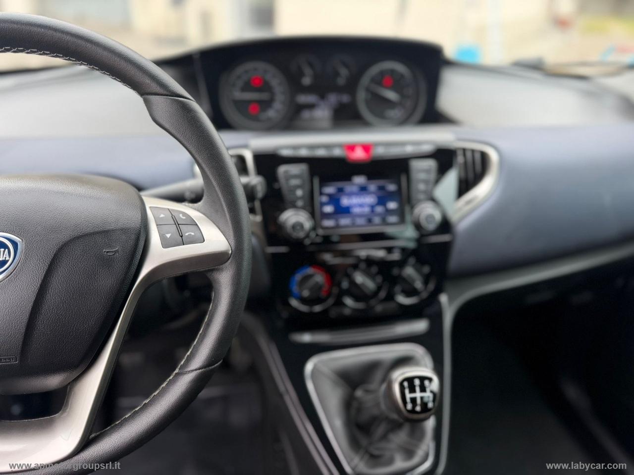 LANCIA Ypsilon 1.2 69 CV 5p. Mya