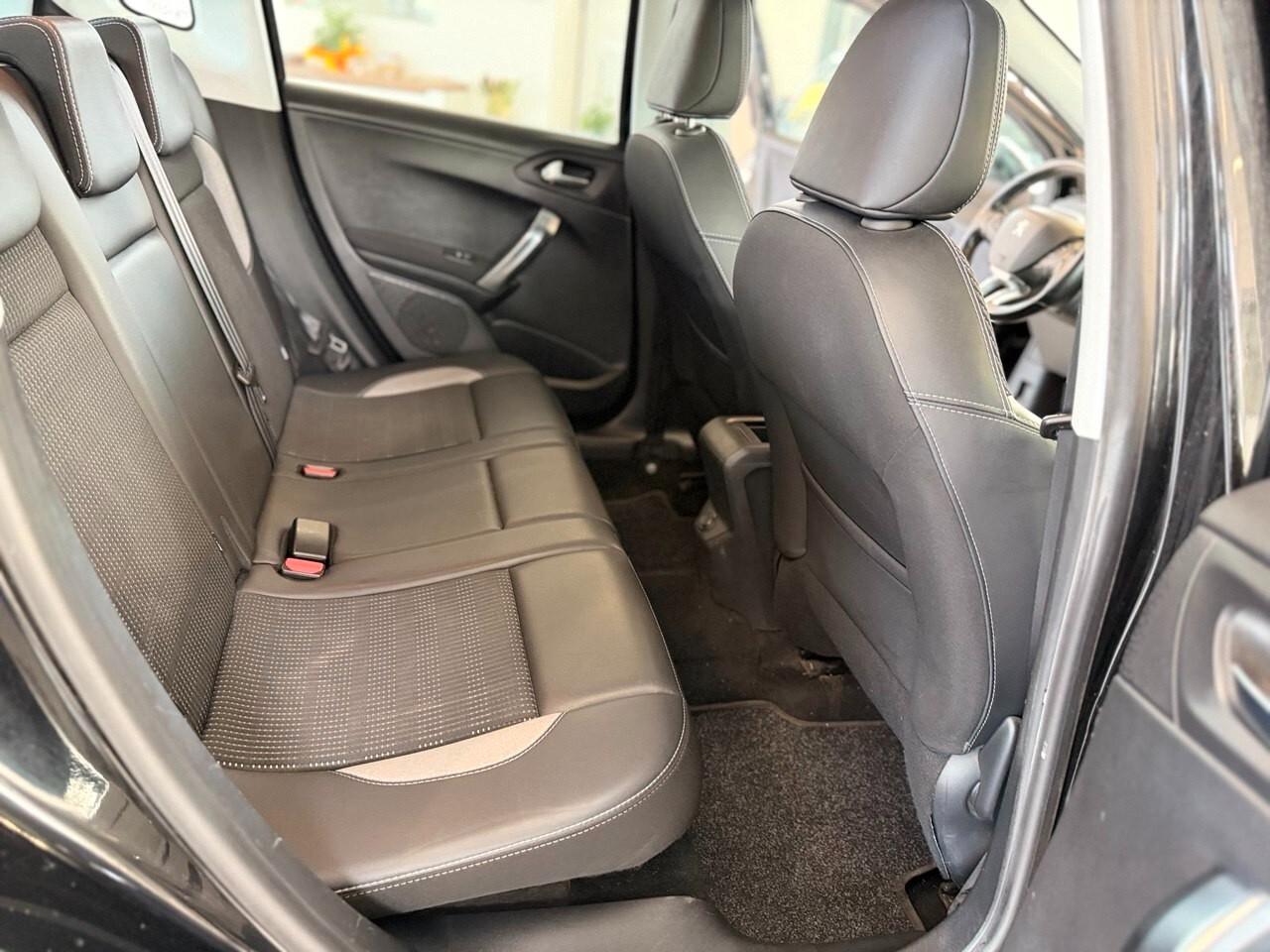 Peugeot 2008 BlueHDi 120 S&S Allure