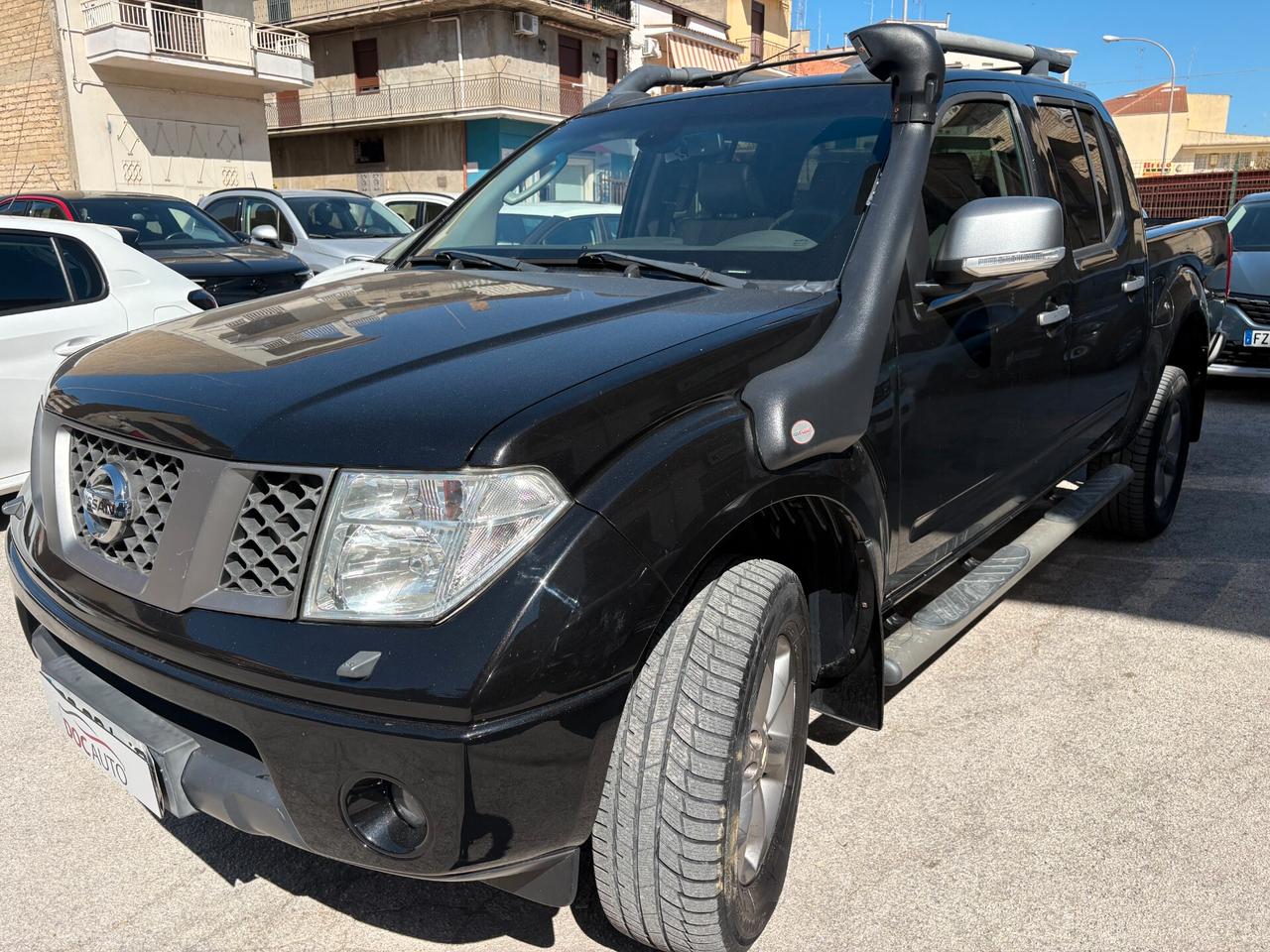 Nissan Navara 2.5 dCi 4 porte Double Cab LE