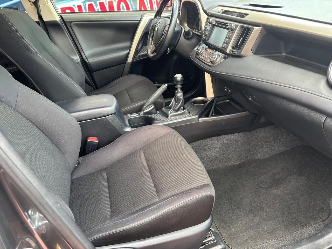 Toyota RAV 4 RAV4 2.0 D-4D 2WD