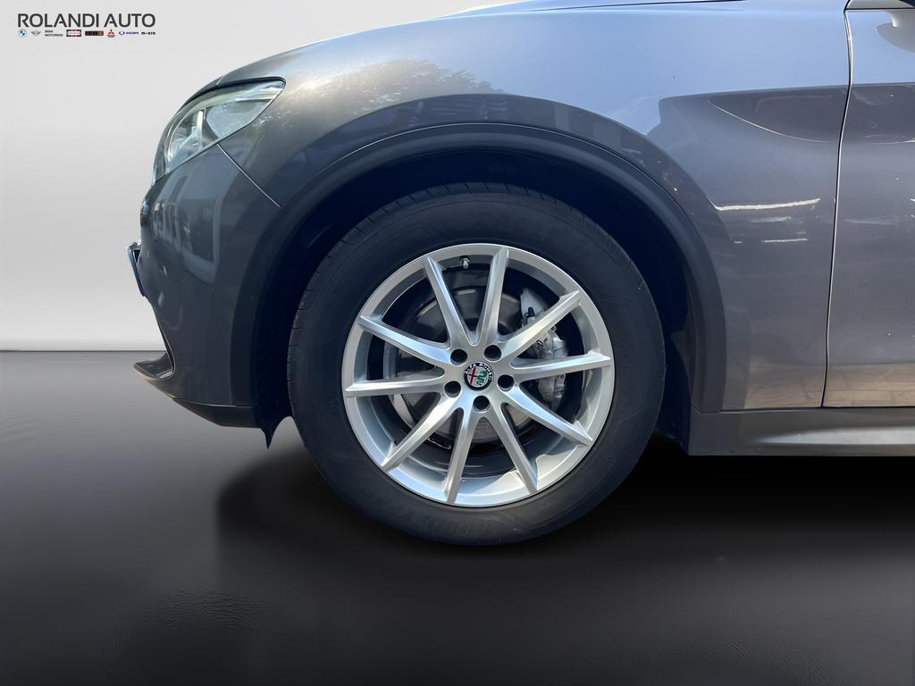Alfa Romeo Stelvio 2.2 Turbo Business RWD Auto