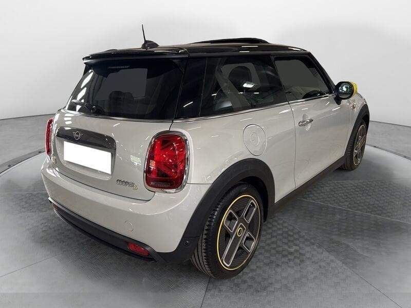 MINI Mini Full Electric Mini F56 Full Electric Mini 3p Cooper SE XL auto