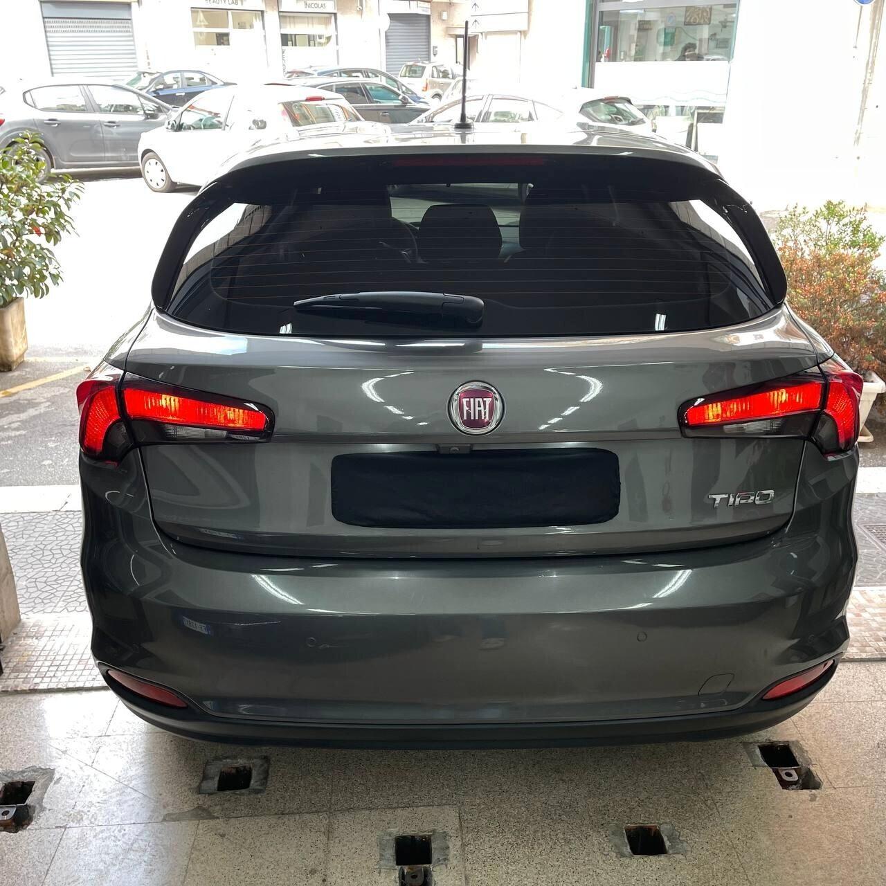 Fiat Tipo 1.6 Mjt 120cv DCT Lounge