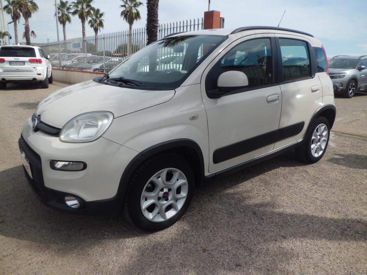 Fiat Panda 0.9 TwinAir Turbo Natural Power Lounge PEZZI disponibili anno 2018 2013 2012 diesel