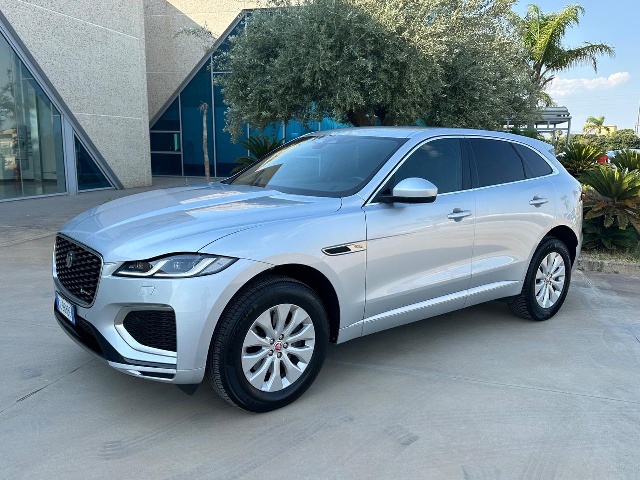Jaguar F-Pace R-Dynamic S awd possibilità noleggio no scoring