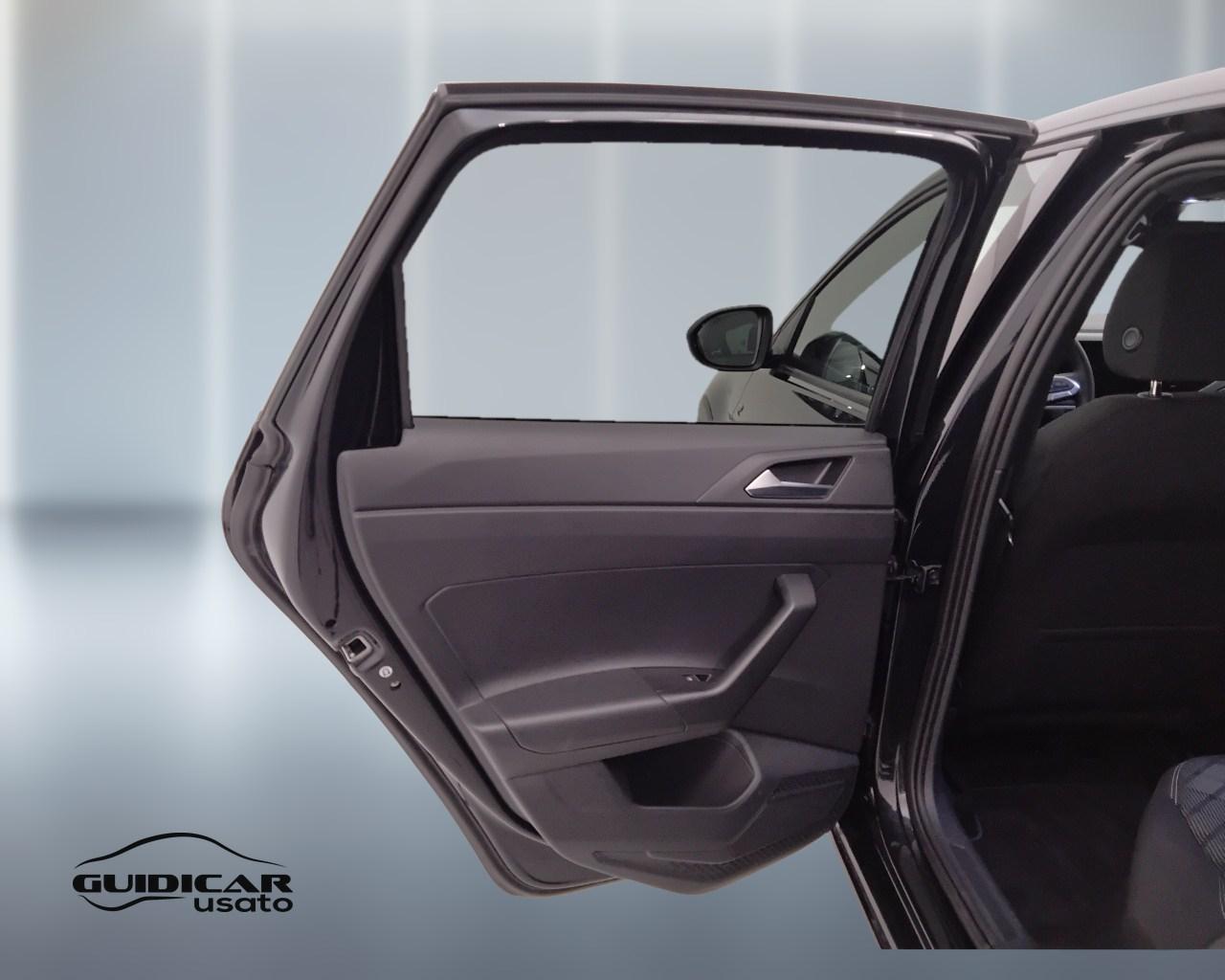 VOLKSWAGEN Taigo - Taigo 1.0 tsi R-Line 115cv