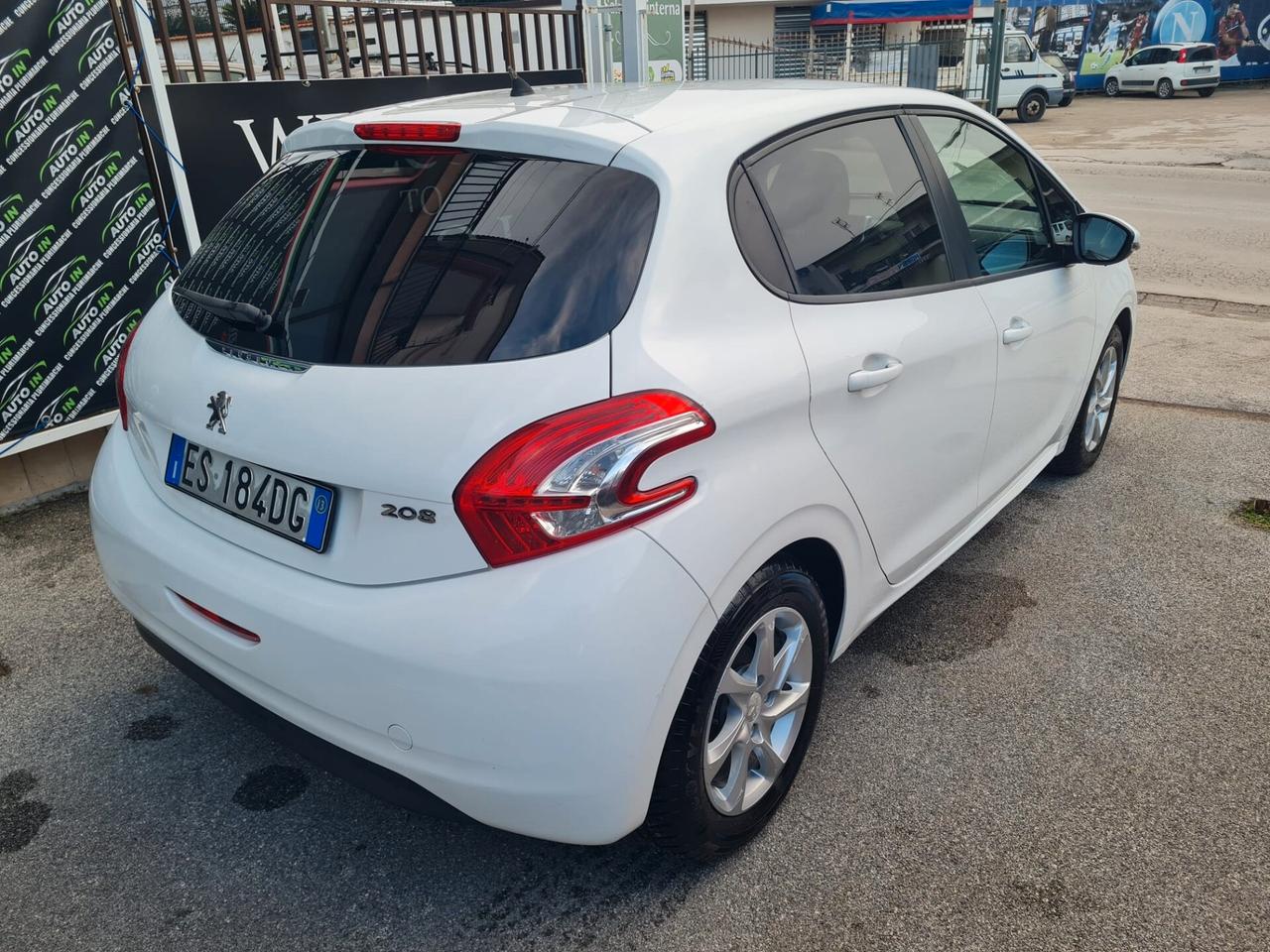 Peugeot 208 1.2 VTi 82 CV 5P Allure