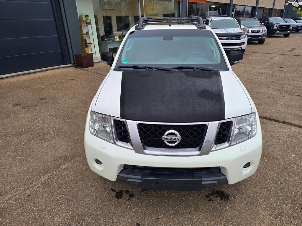 Nissan Navara 3.0 DCI V6 231CV "LE"