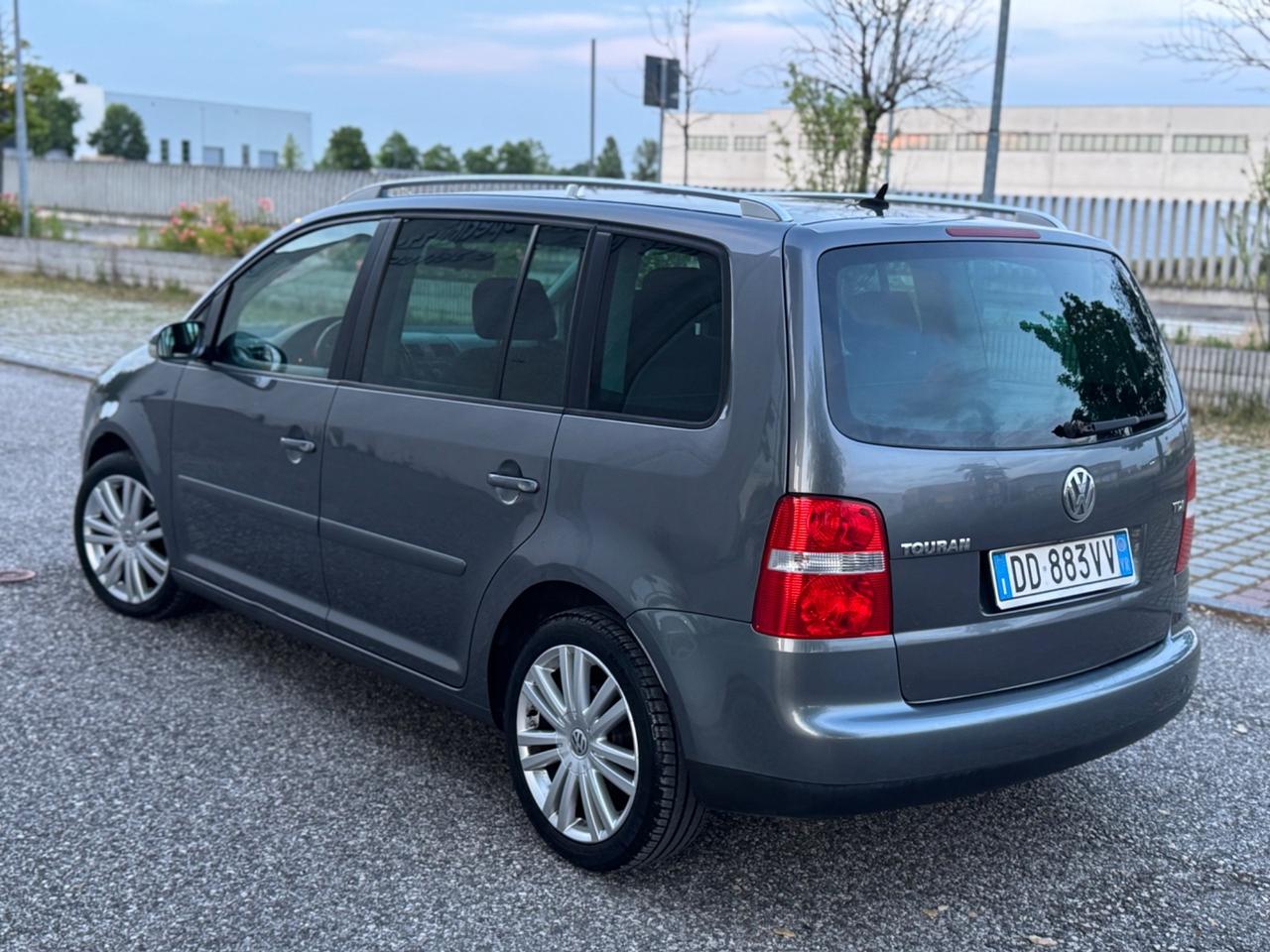 Volkswagen Touran 1.9 TDI 105CV 5 posti