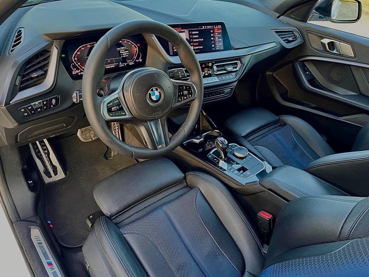 Bmw 118 118d 5p. Msport
