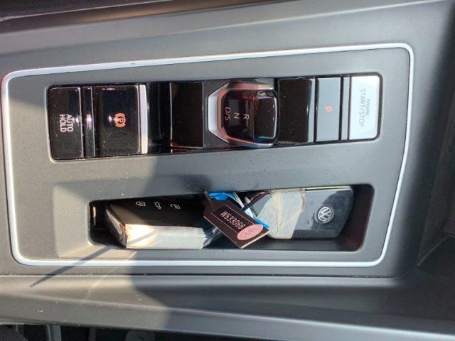 VOLKSWAGEN Golf Variant 2.0 TDI SCR DSG Life