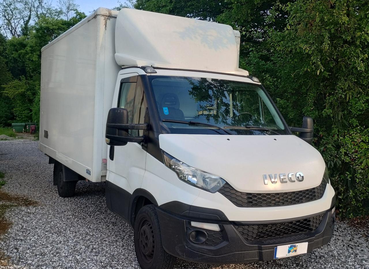 FURGONE IVECO DAILY CASSONATO
