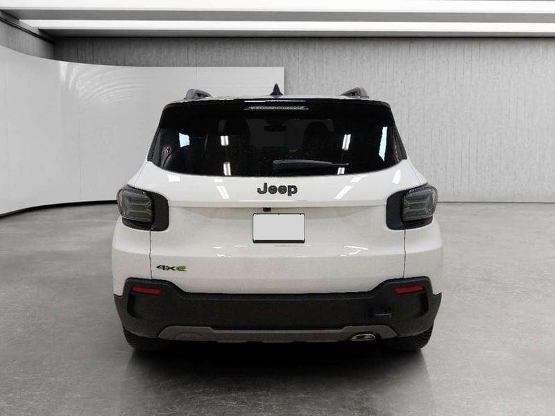 Jeep Avenger 1.2 turbo e-hybrid mhev The North Face 4xe 145cv edct6