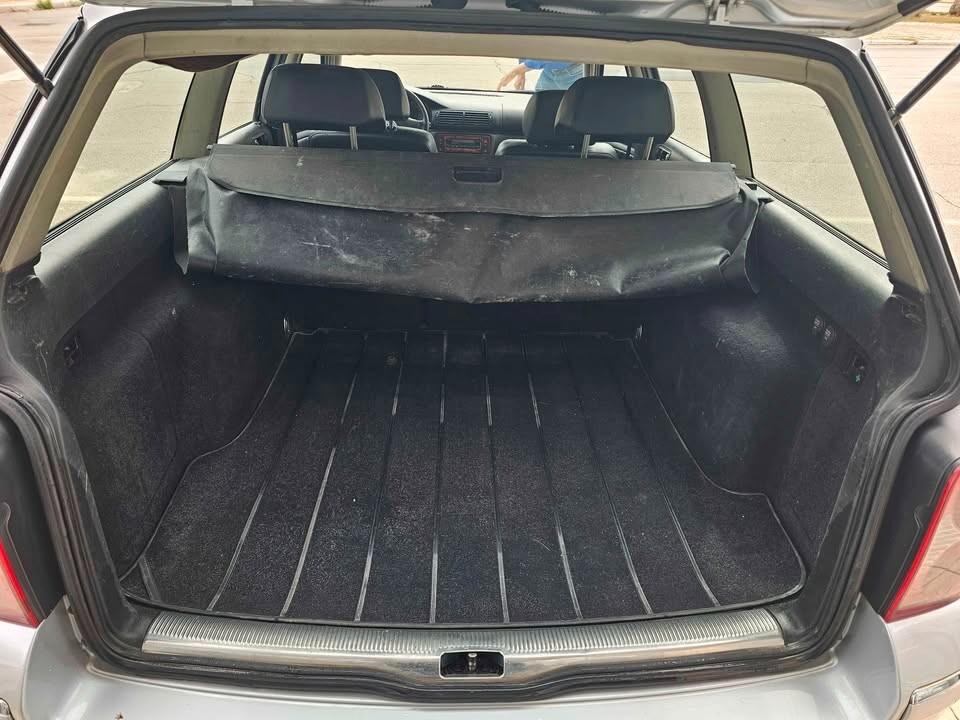 Volkswagen Passat 1.9 TDI/130 CV cat Var. H.line