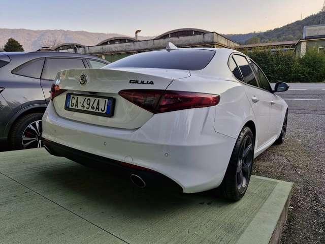 Alfa Romeo Giulia 2.0 T AT8 Sport Solo 27000 Km Pari al Nuovo!!!!