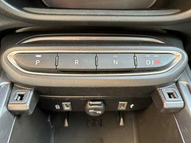 FIAT 600 (2023-->) Hybrid DCT MHEV La Prima