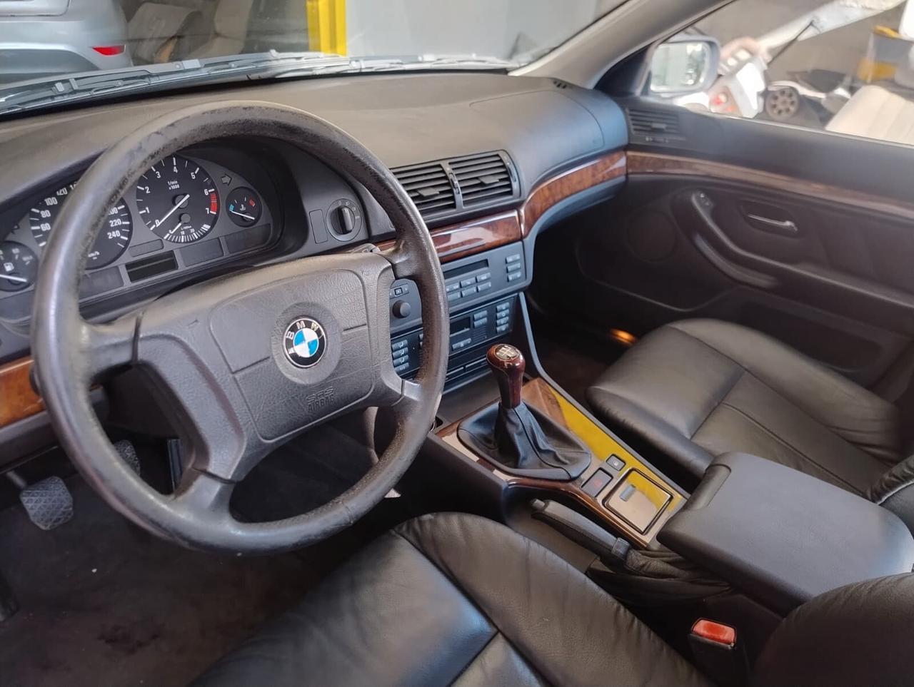 Bmw 520 520i 24V cat Futura