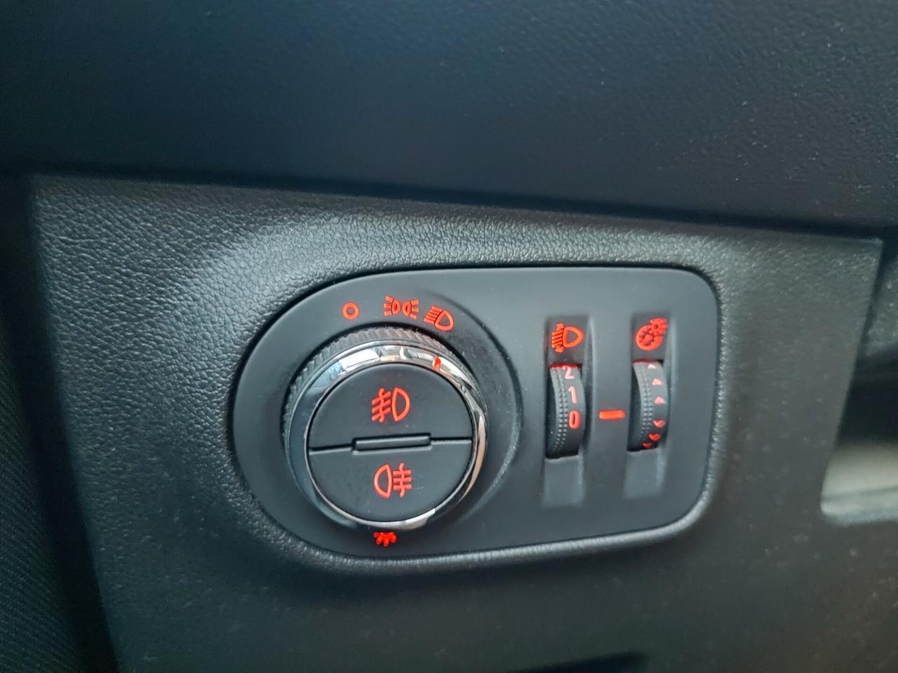 OPEL CORSA DEL 2018 A GPL DI CASA EURO6B MOLTO BELLA