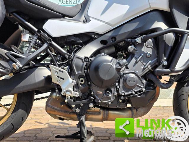 YAMAHA Tracer 9 GT Tris Quick-Shifter Tris di borse originali.