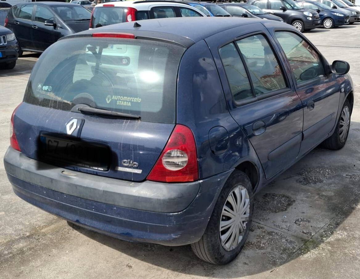 Renault Clio 1.2 cat 5 porte Confort Authentique