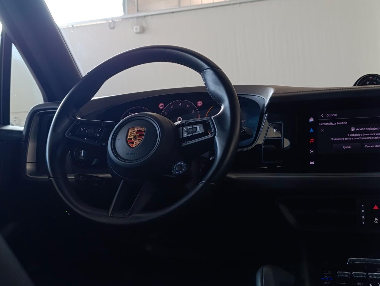 Porsche Cayenne 3.0 e-hybrid S tiptronic