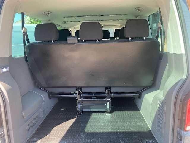 Volkswagen T6 Caravelle 2.0 TDI TRENDLINE 9 Posti