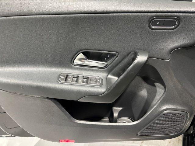MERCEDES-BENZ A 180 d Automatic Advanced