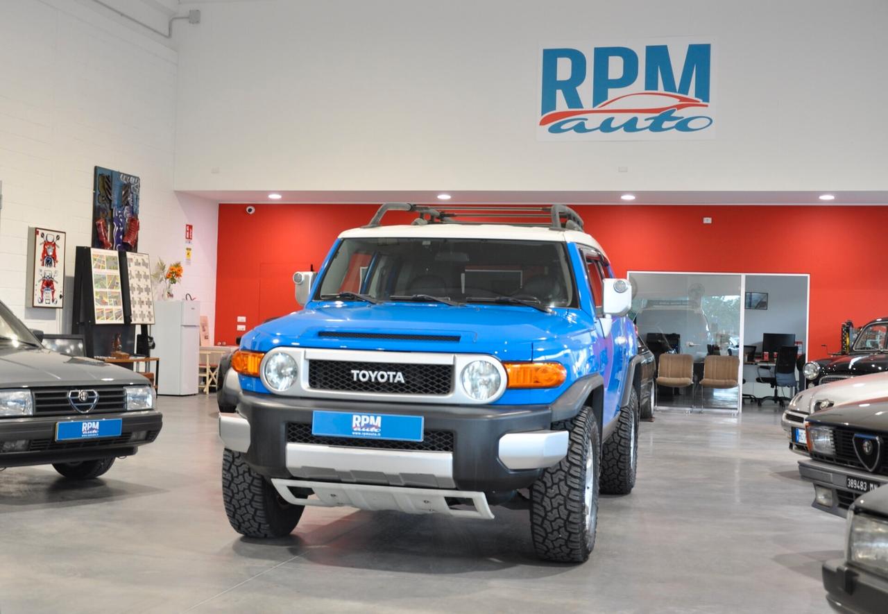 Toyota FJ Cruiser 4 WD