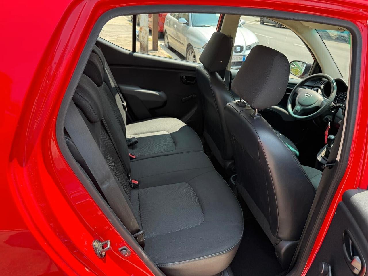 Hyundai i10 1.1 BENZINA - ANNO 04/2012 - NEOPATENTATO