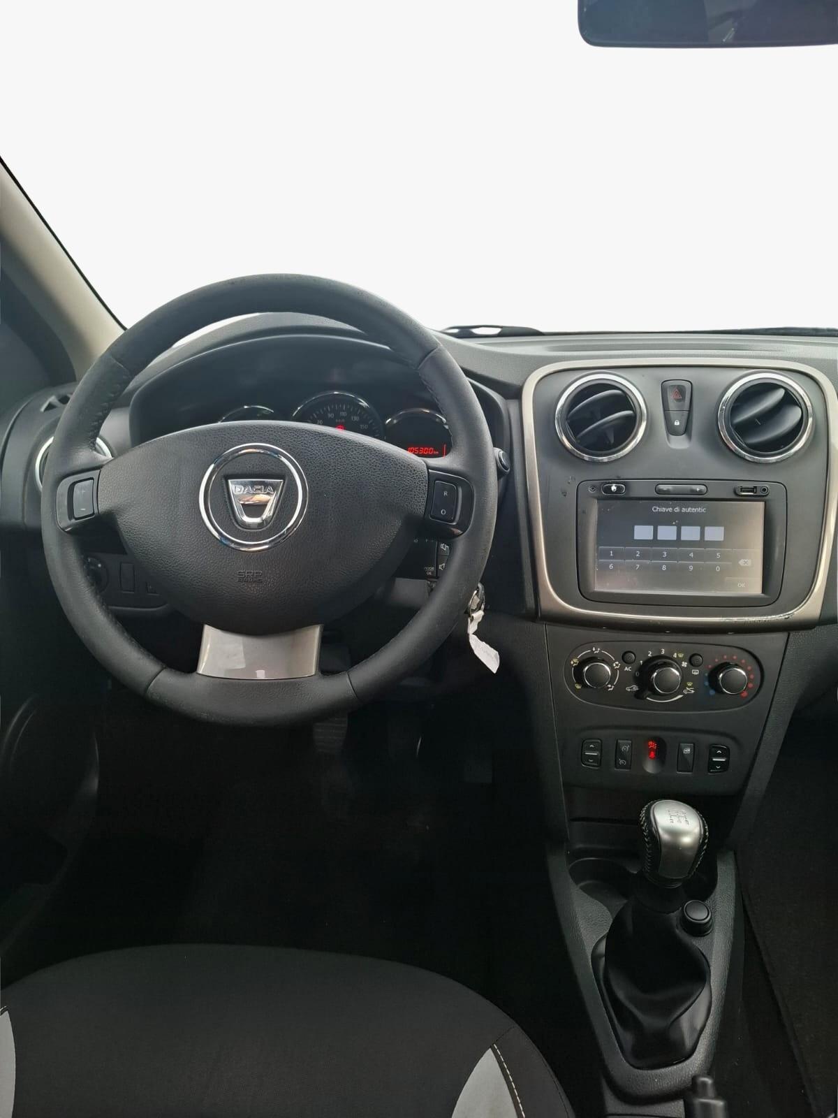 Dacia Sandero Stepway 900 TCe 90CV Lauréate - 2014