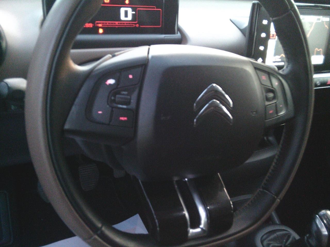 Citroen C4 Cactus BlueHDi 100 Shine