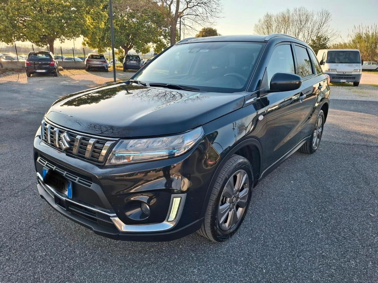 Suzuki Vitara 1.4 Hybrid Top